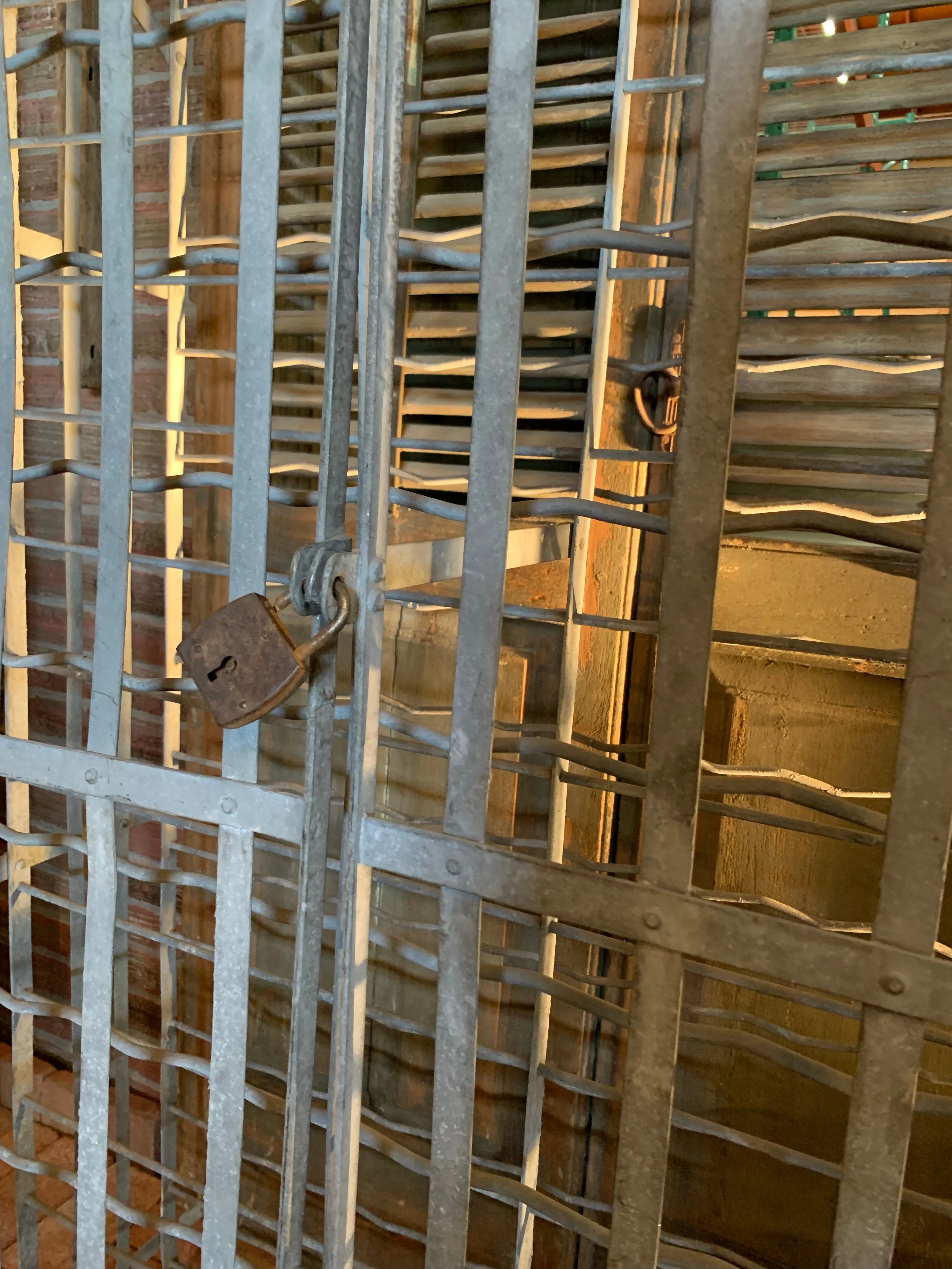 14 Tier Aluminum Wine Cage / Rack