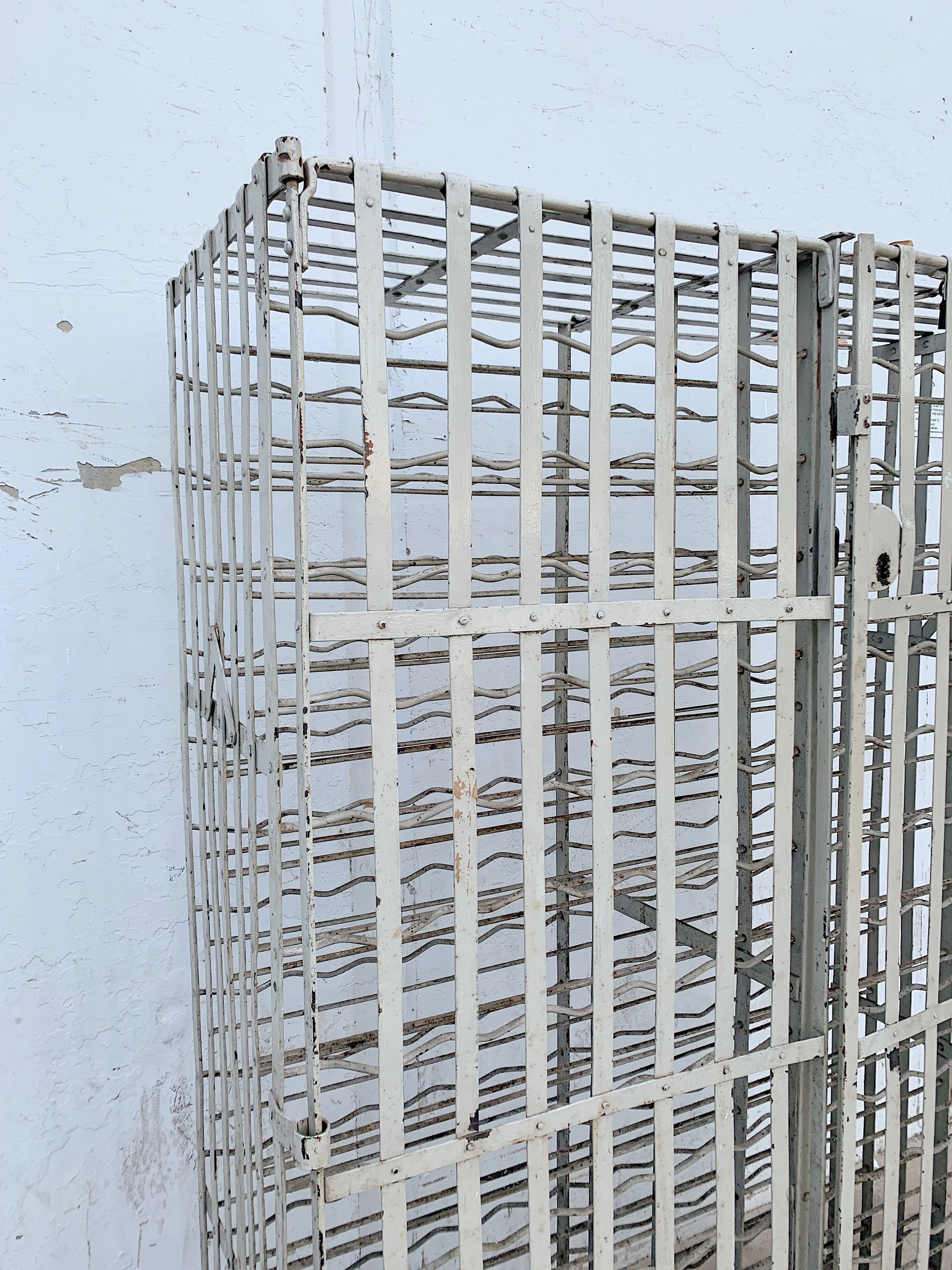 Metal Wine Cage / Rack